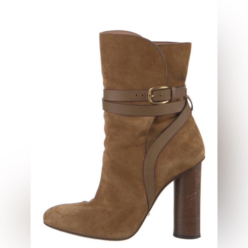 EUC Gucci Suede boots. size 40. Gorgeous!